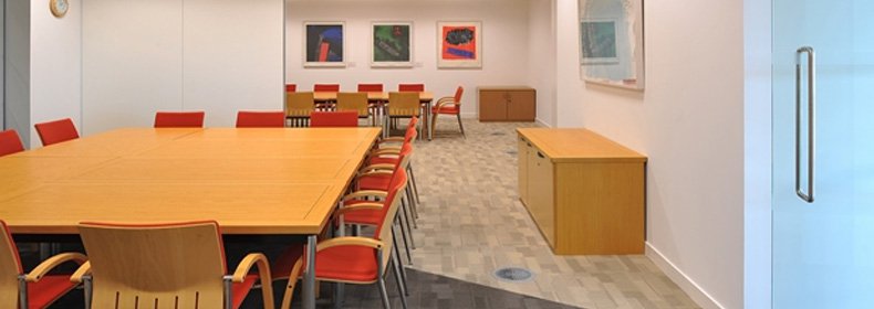 Esmee and Ian Meeting room pic