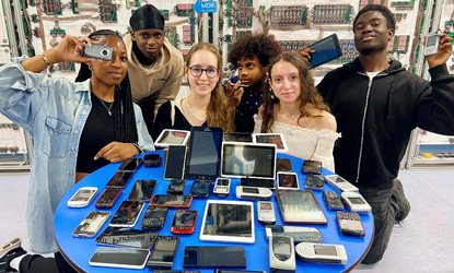 Students with outdated tech devices, courtesy of the Centre for Computing History (funded via Museums Association)